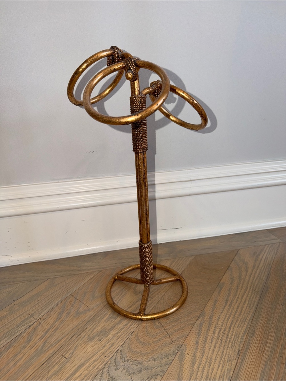 Antiqued Gold Metal Ring Towel Holder Stand - Unknown Brand